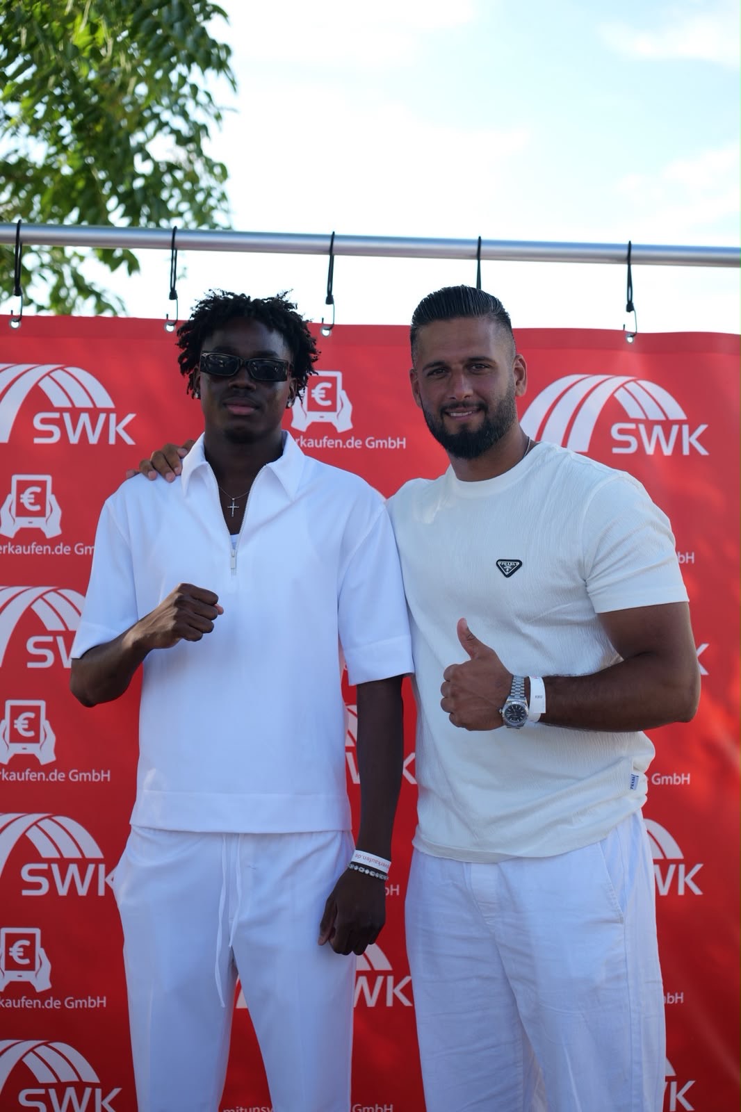 Teamkollegen beim Sommer-Event der SWK
